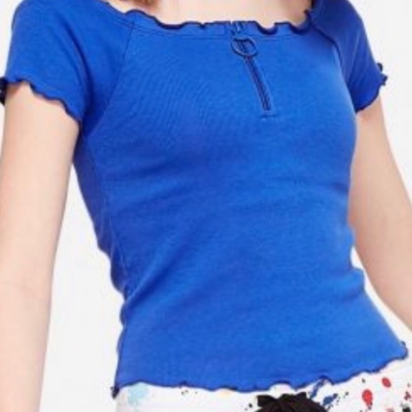 Fluted Hem Off Shoulder Top - Picture 2 of 4